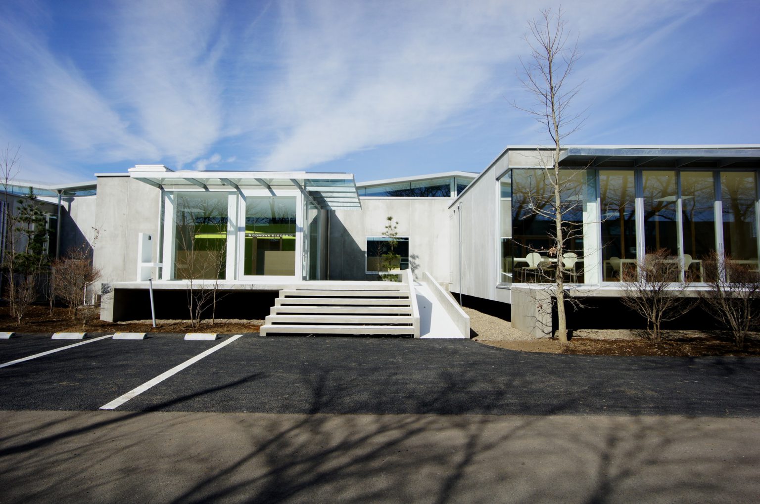 Corona Electric Head Office and Factory Yuji Tanabe Architects